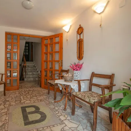 Valchevi 3*