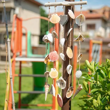 Valchevi Chernomorets