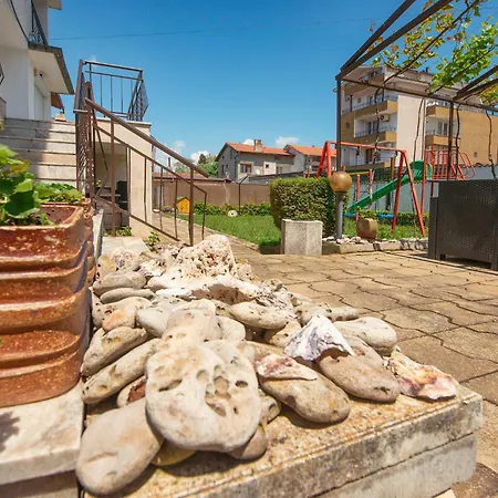 Valchevi Chernomorets