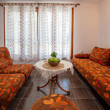 Pensión Valchevi 3*