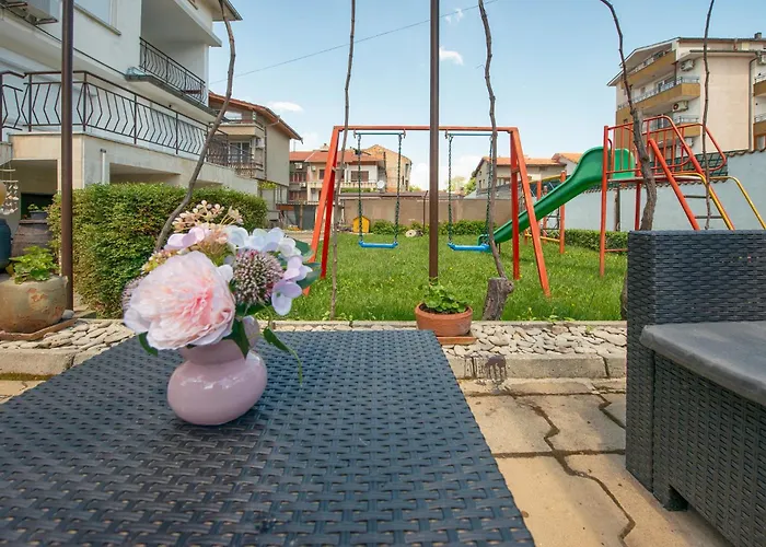 Valchevi Chernomorets