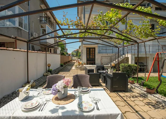 Valchevi Chernomorets